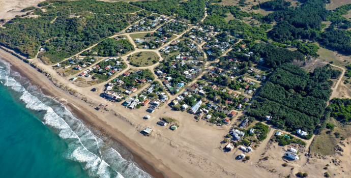 Punta Desnudez: El Destino de Turismo Slow que Todos Deseamos para el Verano 2025