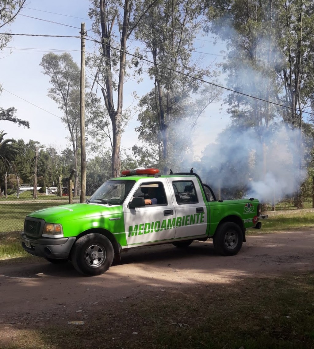 Esteban Echeverría refuerza operativos de fumigación para prevenir el dengue