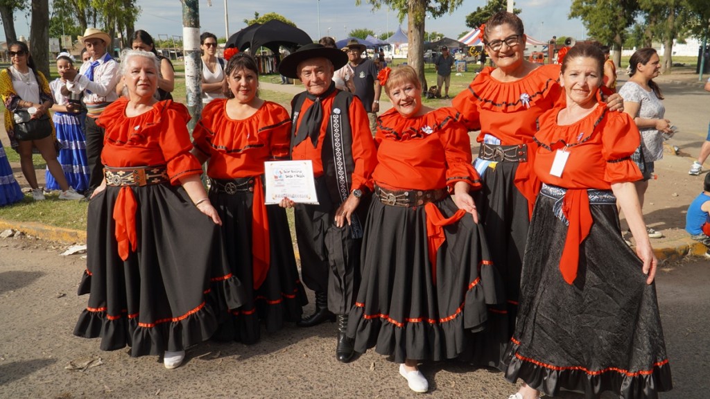 Merlo celebró el Día de la Tradición con un multitudinario festival cultural