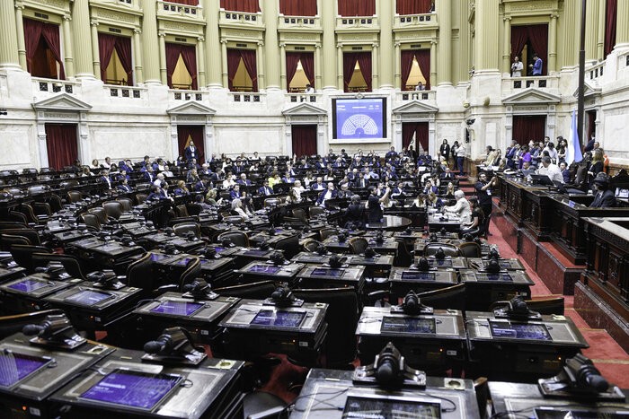 No hubo quorum, los gobernadores amigos de Milei frenan el rechazo al DNU de deuda