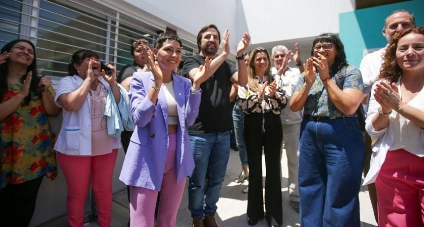 Mayra Mendoza y Nicolás Kreplak recorrieron los avances del nuevo Centro Comunitario del Hospital Iriarte