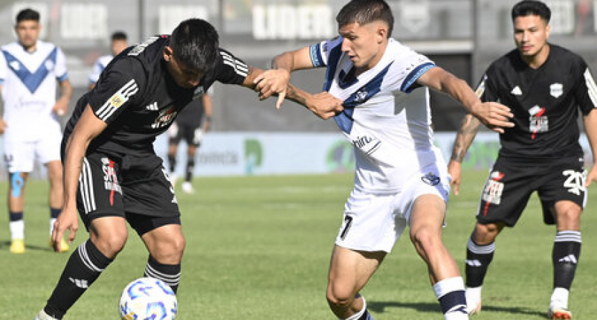 Con la participación de un streamer, Riestra y Vélez empataron 1-1 en un partidazo de la Liga Profesional