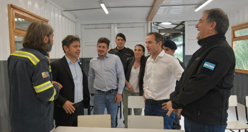 Kicillof inauguró un destacamento del GAD en Campana: "El federalismo no es ajustar, es invertir en seguridad y educación"