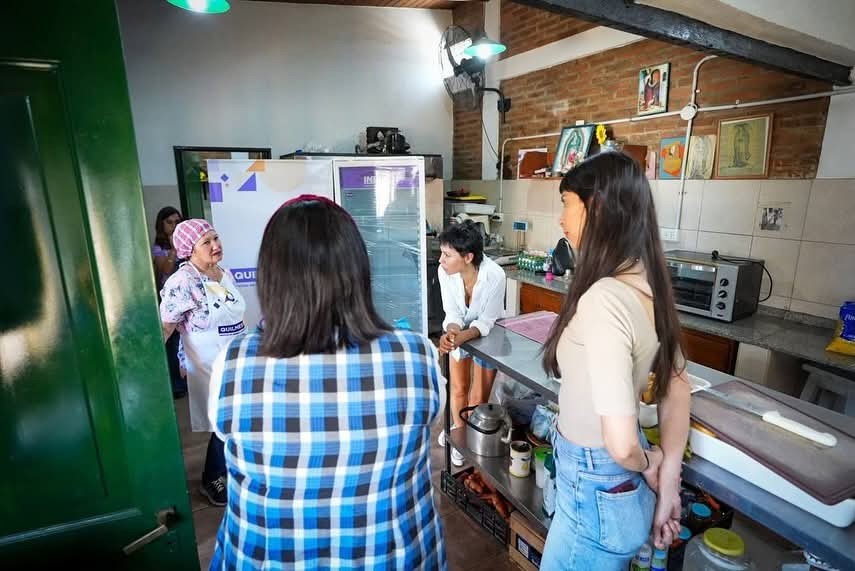 Mayra Mendoza entregó equipamiento al centro comunitario “Nuestra Señora de Guadalupe” de La Matera Bajada:
