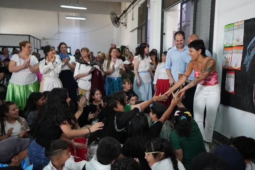 Quilmes invierte en educación: la EP Nº 1 renovó equipamiento clave gracias al programa “Quilmes Coopera”