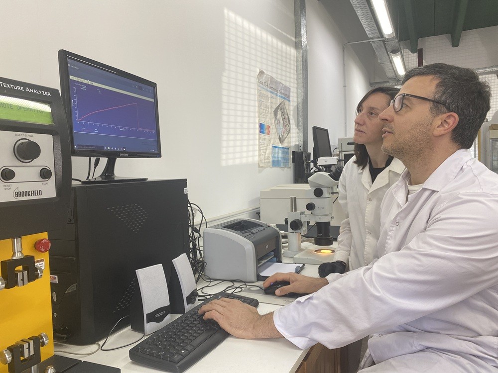 Investigadores del CONICET buscan reemplazar los polímeros derivados del petróleo en aplicaciones agroalimentarias