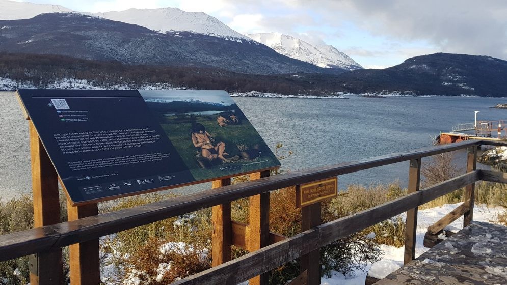 Arqueólogos del CONICET desarrollan propuestas de turismo científico en Ushuaia