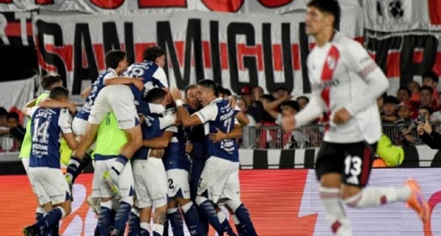 Crisis total en el Monumental: River volvió a jugar pésimo, perdió con Gimnasia y estalló la bronca antes del Superclásico
