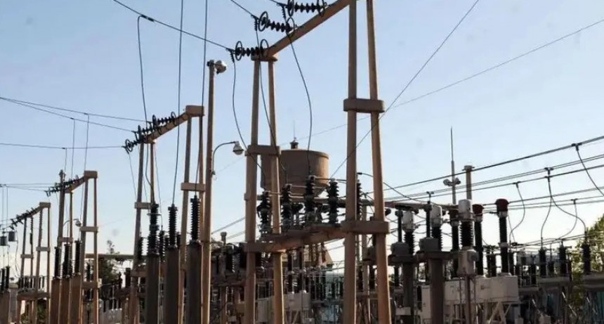 Para los amigos todo: El Gobierno abre la puerta a un reclamo de USD 3.600 millones de las eléctricas por congelamientos tarifarios