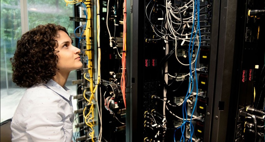 Buscan descifrar mecanismos de replicación del virus del dengue para desarrollar estrategias antivirales efectivas