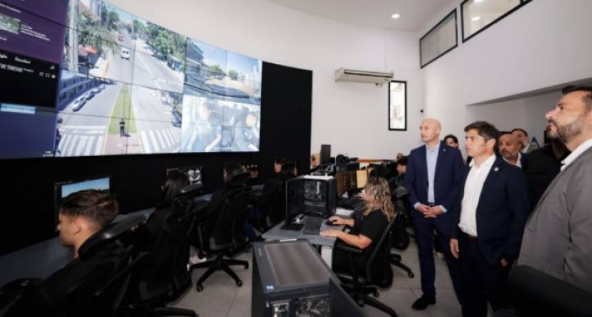 Kicillof entregó nuevos patrulleros en Escobar y apuntó contra el recorte de fondos del Gobierno nacional