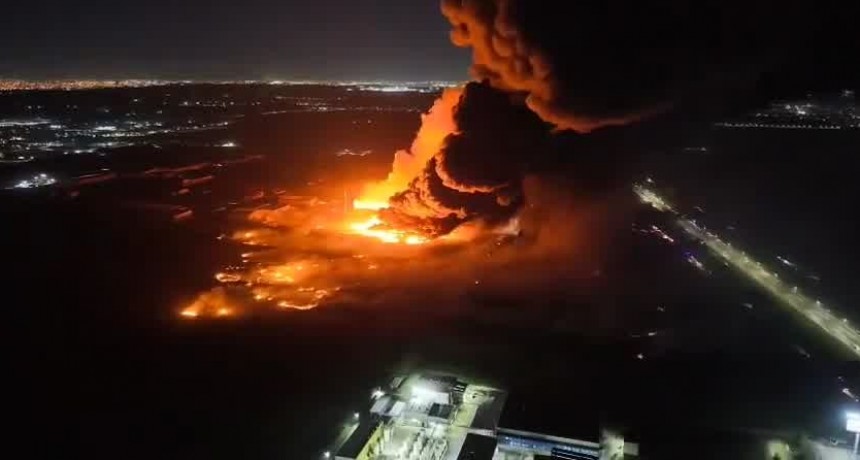 Explosiones encadenadas en Ezeiza: el polo industrial ardió y dejó al menos 20 heridos
