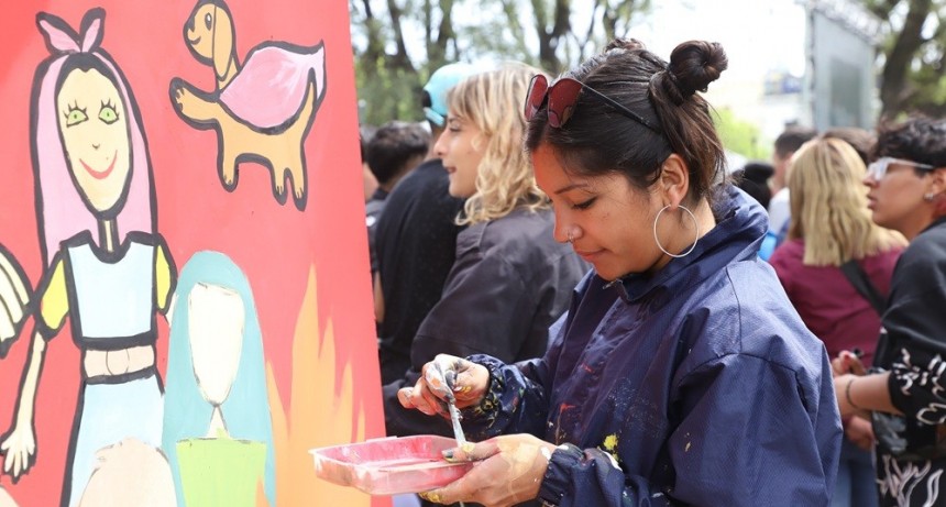La Matanza celebra a lo grande los derechos de las niñeces: juegos, arte y una plaza llena de color en San Justo