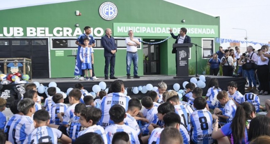 Kicillof inauguró un complejo deportivo en Ensenada y lanzó fuertes críticas al Gobierno nacional