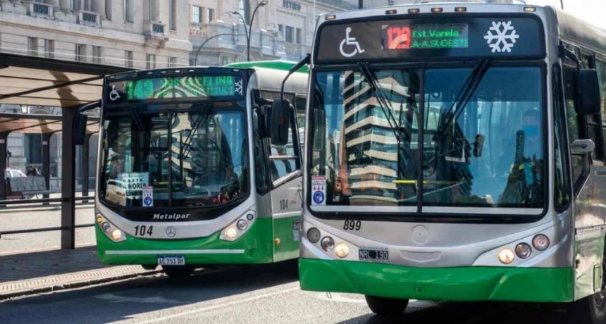 Crisis en el transporte: empresas de colectivos pagarán sueldos en cuotas y el aguinaldo en seis partes