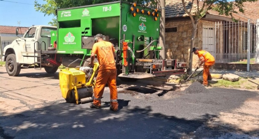 Monte Grande: avanzan las obras de bacheo y el municipio acelera el plan vial