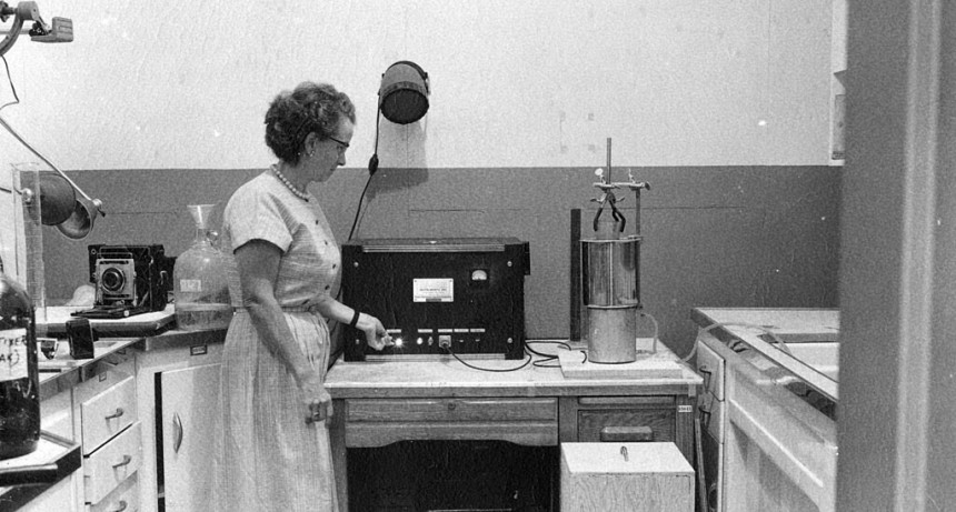  Alice Mary Weeks, geóloga “minera” del uranio