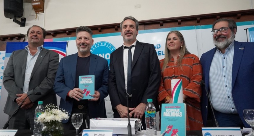 Se presentó en la UNO el libro “Recuperar Malvinas” de Alejo Ramos Padilla