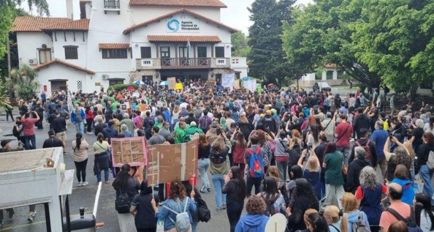 Escándalo en ANDIS: pagan hasta tres veces más por medicamentos claves y denuncian una maniobra millonaria