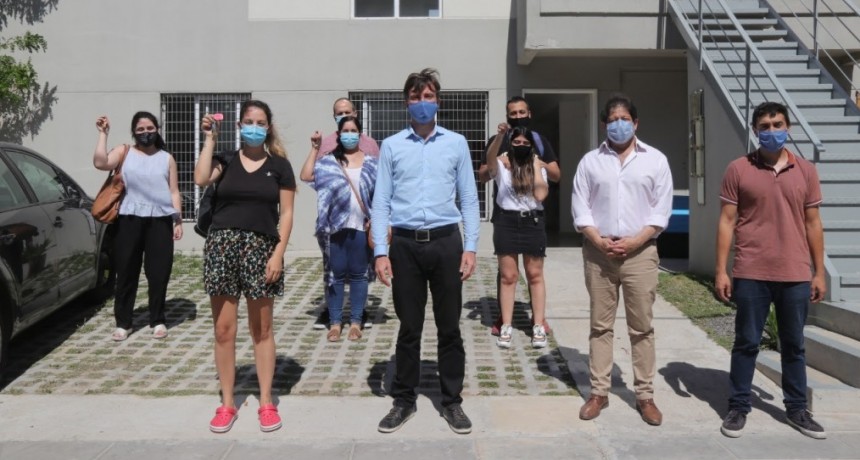 Se entregaron nuevas viviendas del plan Procrear de Castelar