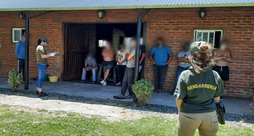 Explotación laboral: Gendarmería allanó un campo de Cañuelas denunciado