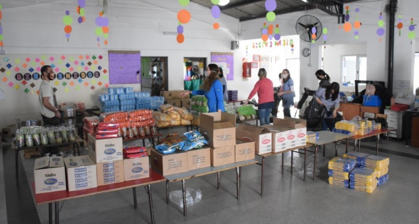 Morón entregó un millón y medio de módulos alimentarios durante la pandemia