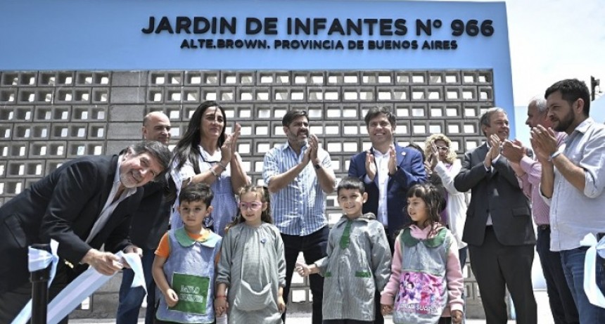 Axel Kicillof inauguró el Jardín de Infantes N°966 en Almirante Brown