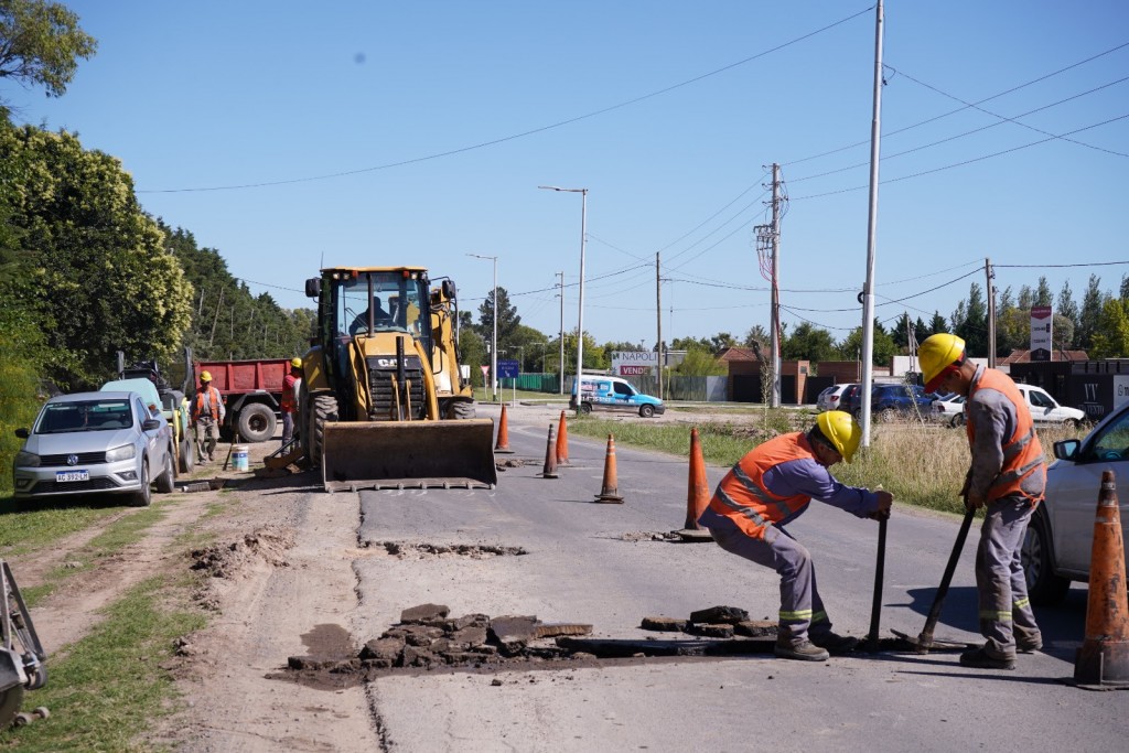 Esteban Echeverría avanza con obras de bacheo en Canning