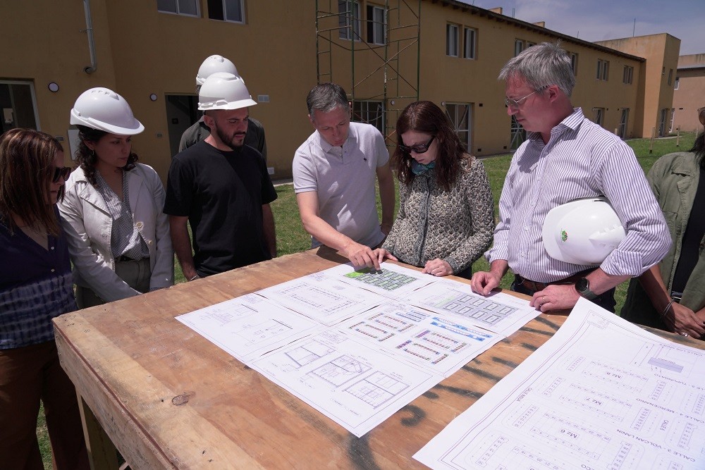 Construcción de 262 viviendas en Esteban Echeverría: avance clave para la urbanización y el ambiente sano