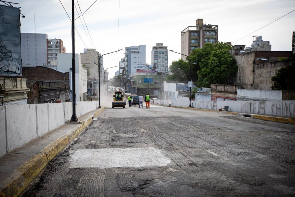 Quilmes acelera la reconstrucción del puente 14 de Agosto: cortes, desvíos y avances clave en la obra