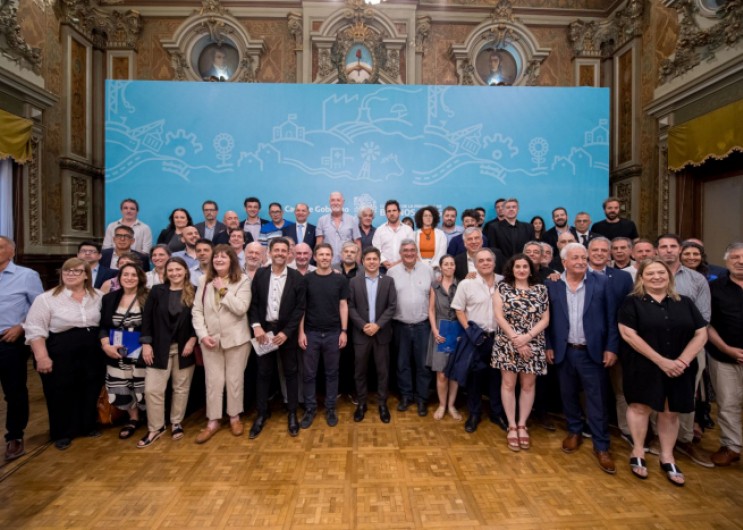 Kicillof alertó por el impacto de la reforma laboral y se reunió con pymes bonaerenses