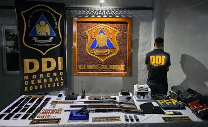 Desbaratan a la banda que se hizo pasar por policías y robó 80 mil dólares en un falso allanamiento