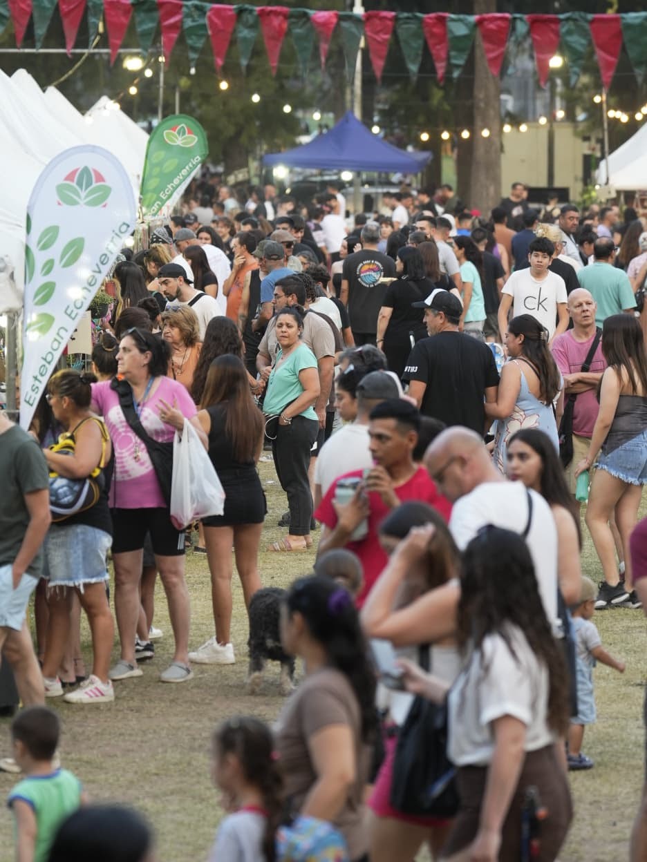 Multitudinaria Expo Esteban Echeverría reunió a cientos de vecinos en Monte Grande