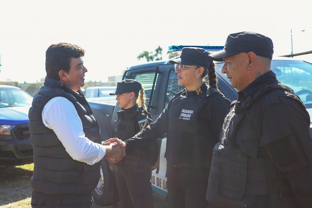 Espinoza anunció un bono de $300 mil para municipales de La Matanza y refuerza el salario de fin de año