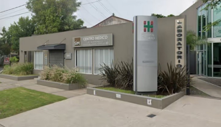 Ituzaingó: un policía se tiroteó con motochorros y resultó herido de bala