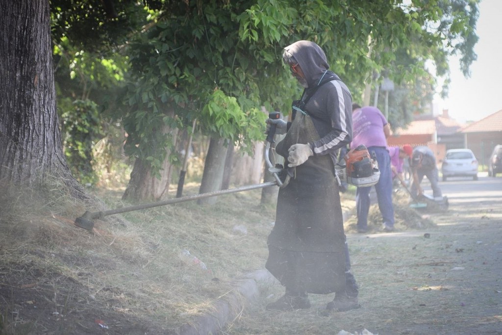 Quilmes refuerza el programa “Quilmes Limpio” con un amplio operativo en barrios y espacios públicos