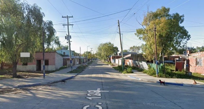 Lo conoció en una reunión, lo acompañó hasta su casa y terminó entregado a una banda: violento robo en Berisso