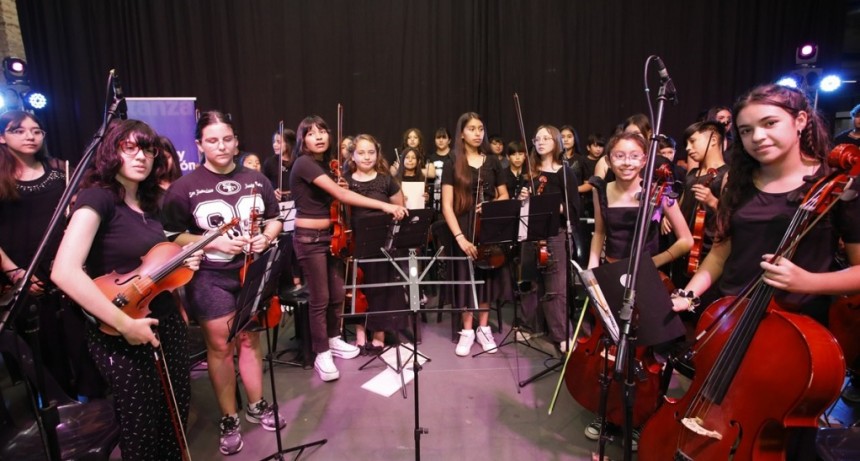 Explosión de talento en La Matanza: debutó la nueva Orquesta de Cámara MTZ y deslumbró a todo el distrito
