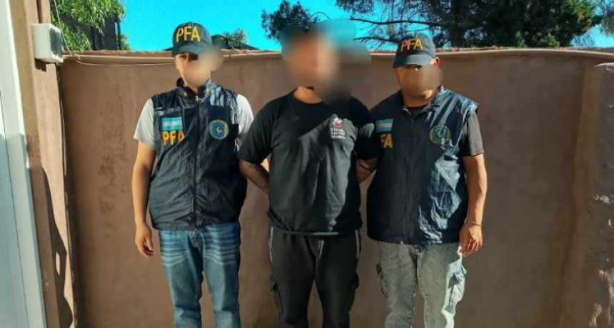 Cayó una red dedicada a producir y vender material de abuso sexual infantil: 12 detenidos y 23 domicilios allanados