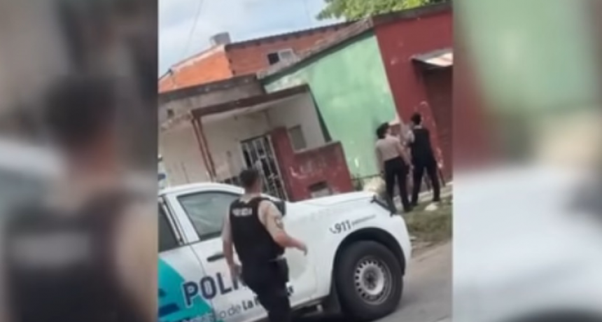 Terror en Rafael Castillo: una pareja recuperó su casa tras tres días de usurpación y la encontró totalmente vaciada