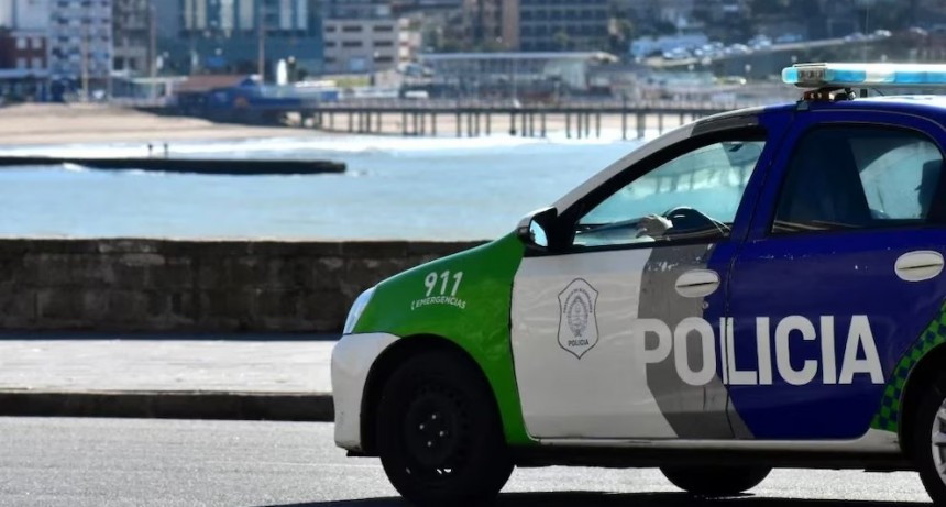 Mar del Plata: violó una restricción, retuvo a su ex y la amenazó con un cuchillo —terminó detenido en Batán