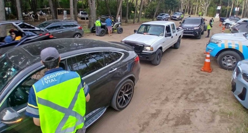 Controles sorpresa en Pinamar: casi 30 conductores dieron positivo en alcoholemia durante el fin de semana largo