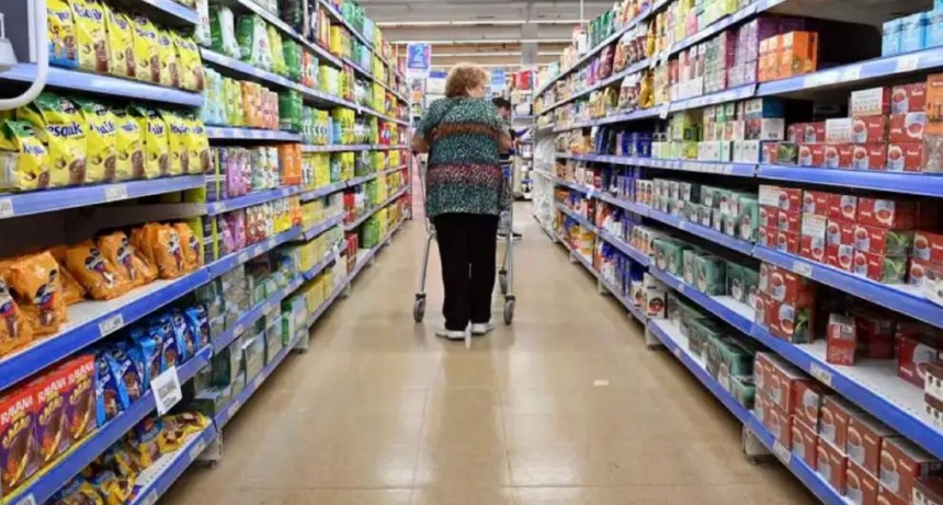 La inflación de noviembre fue del 2,5% y volvió a acelerarse en la medición interanual