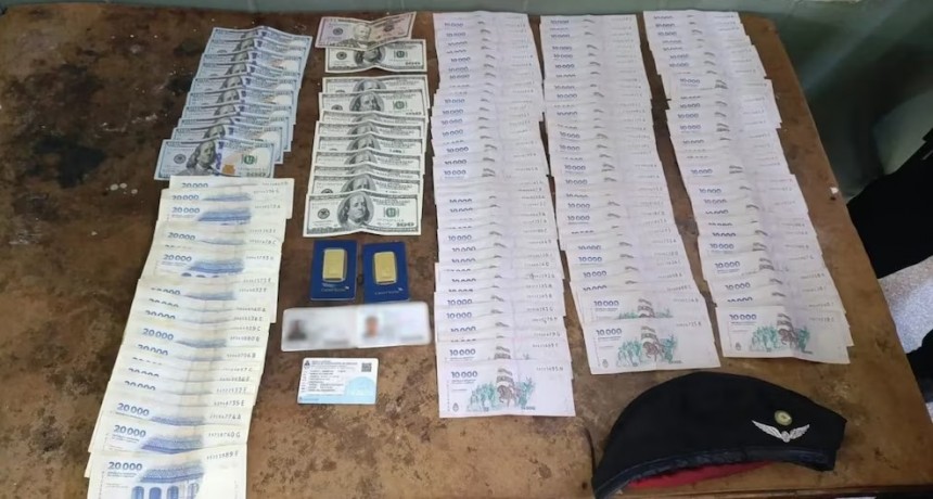 Lo pararon por alcoholemia y terminó preso: llevaba lingotes de oro, dólares y era buscado por la Justicia