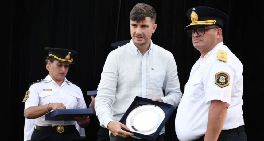 Reconocimiento en Morón: Lucas Ghi distinguió a policías y foros vecinales por su labor en el distrito