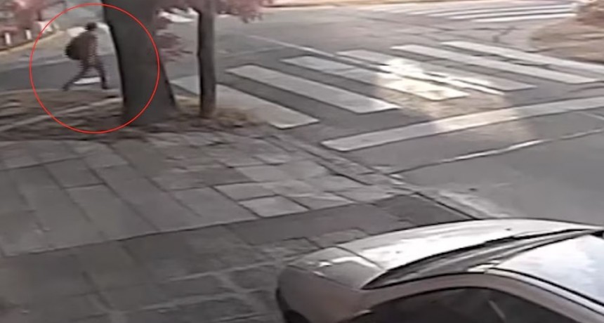 Femicidio brutal en La Matanza: buscan al hombre que degolló a una mujer cuando regresaba de bailar